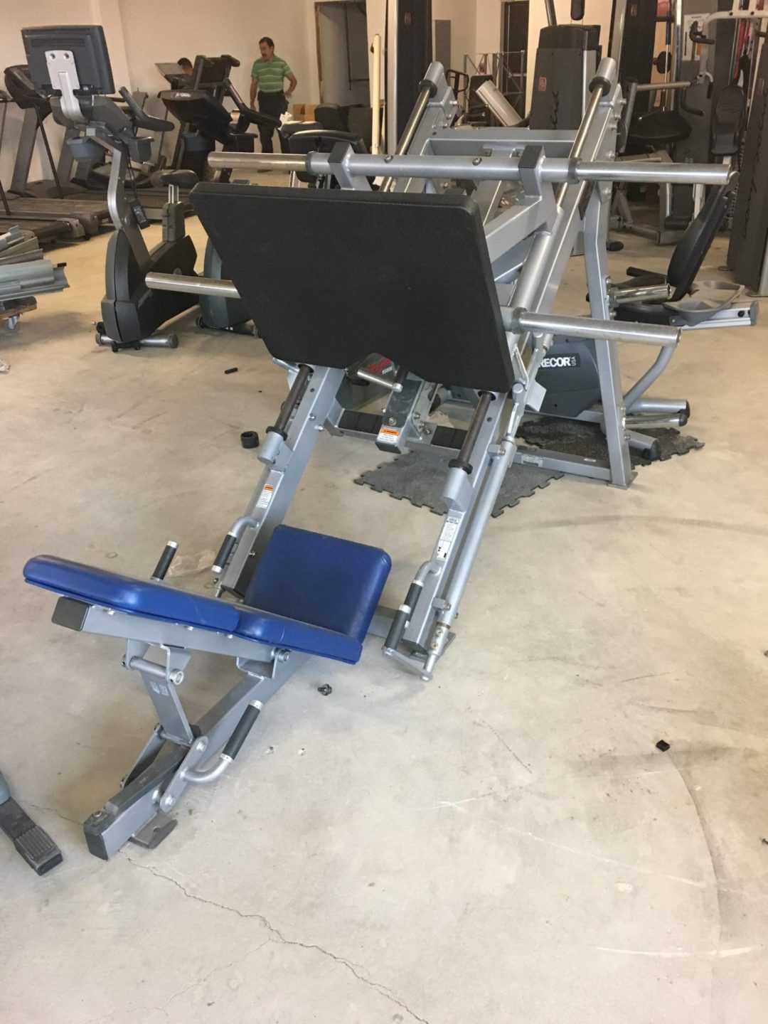 Hammer Strength Plate Loaded Leg Press _ 2nd Round Fitness | Home